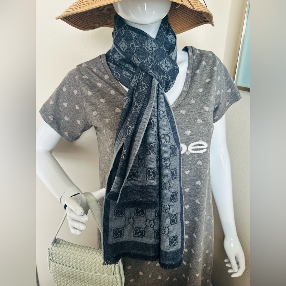 Gucci Wool Scarf - Picture 9 of 11
